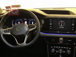Volkswagen Taos